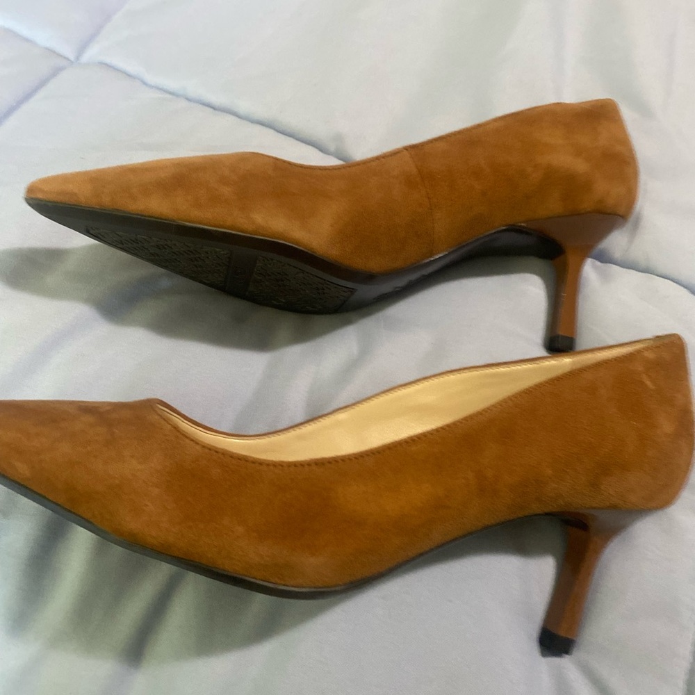 NINE WEST 9x9 Kuna kitten Heel Cognac Suede 7.5